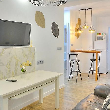 סביליה Family Apartment In Triana מראה חיצוני תמונה